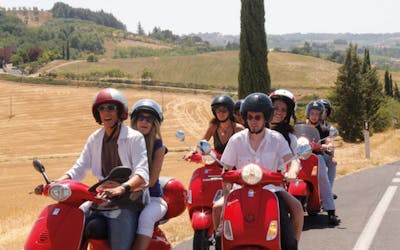 Full-day Vespa tour in Chianti area from Siena